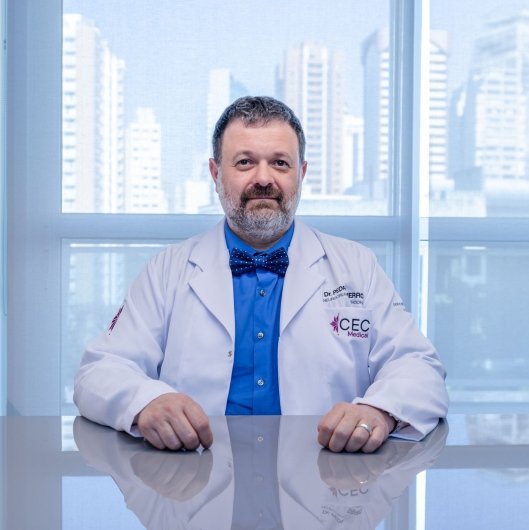 Dr. Pedro Pierro