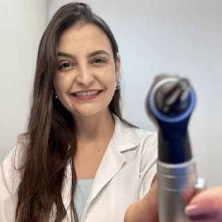 Mônica Vilela .