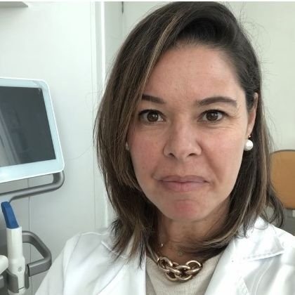 Dra. Alessandra Ferreira Gonçalves Martinelli