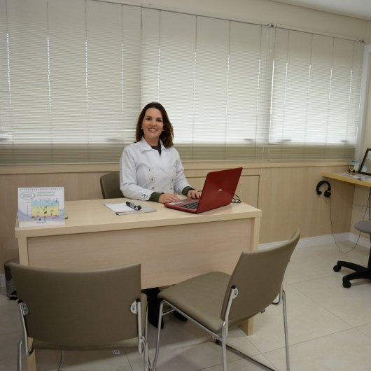 Dra. Vivian Estrela Brasil