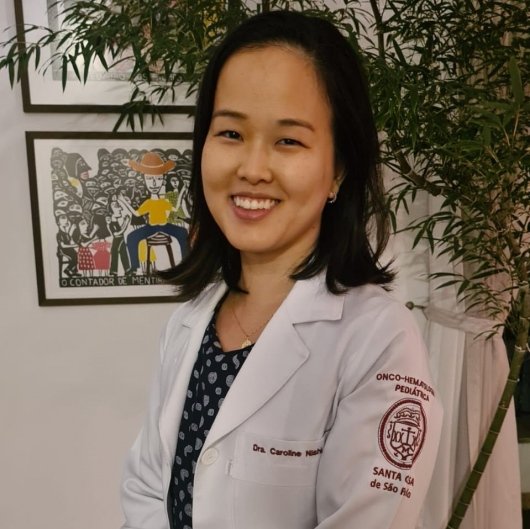 Dra. Caroline Nishi