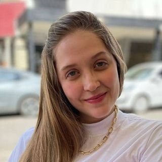 Dra. Amanda de Castro Vieira
