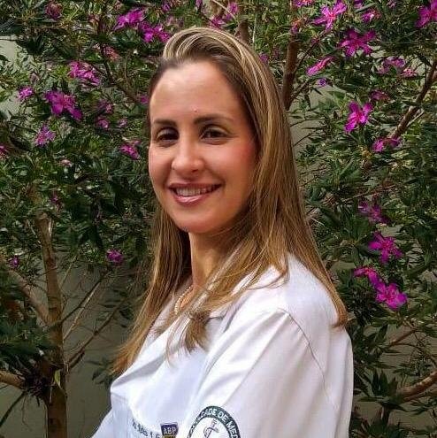 Dra. Rebeca Jesumary Gonçalves