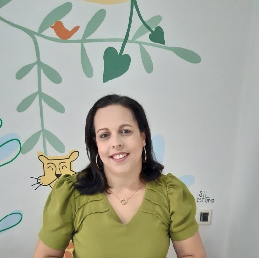 Dra. Nayara Vidal