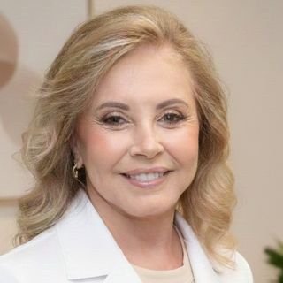 Dr. Valeria Rocha Maia
