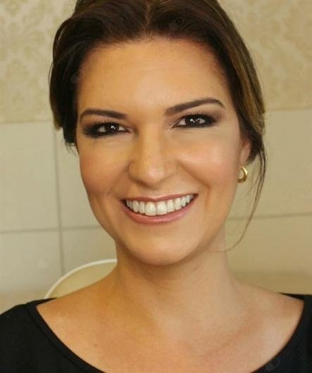 Dra. Ana Elisa Ribeiro Fernandes