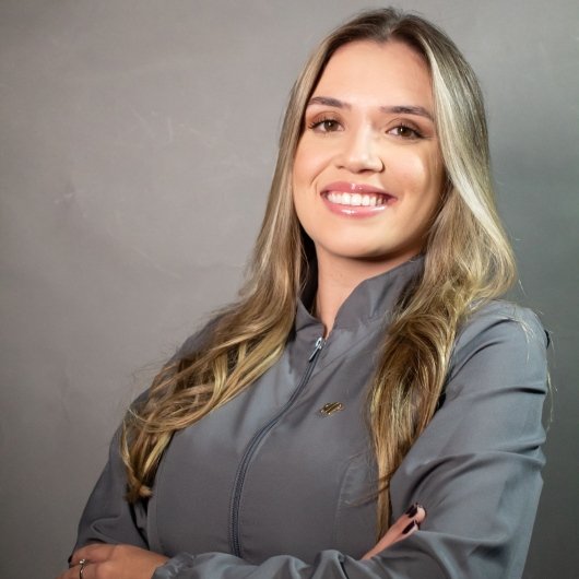 Dra. Camila Maira Custódio