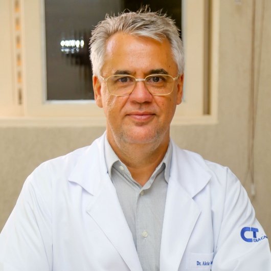 Dr. Alcir Sousa Prudente