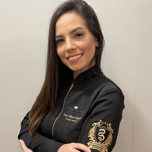 Dra. Flávia Crispim