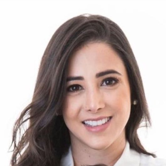 Dra. Camilla Santos Caiado