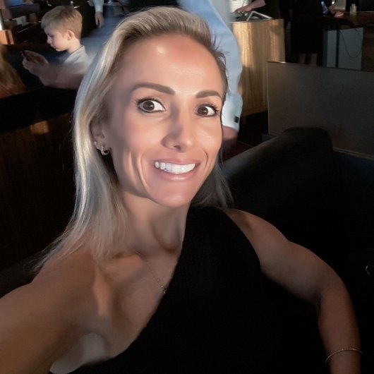 Dra. Sabrina Ribas Freitas