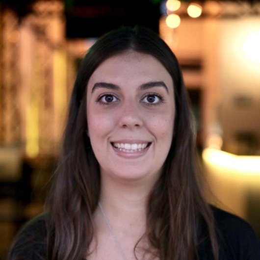 Isadora Caldas