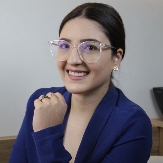 Dra. Aline Oliveira