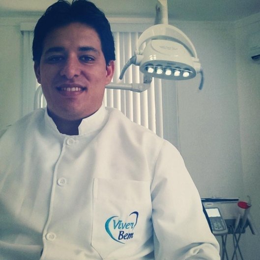 Dr. Saulo Bulhões
