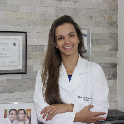 Dra. Débora Fales Prado