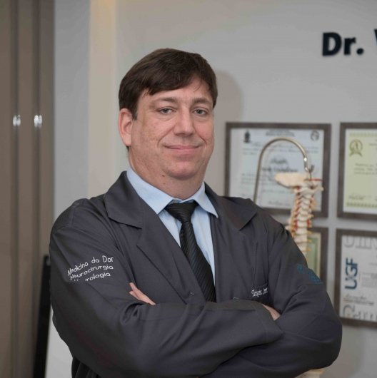 Dr. Vinicius Teixeira Cimini