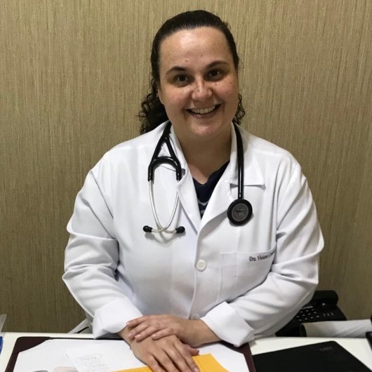 Dra. Viviane Caminsk