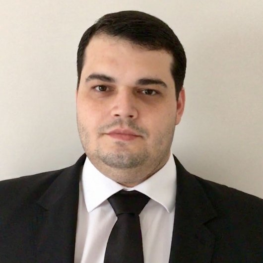 Dr. Marcelo Falco De Oliveira