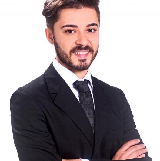 Dr. Jean Farias