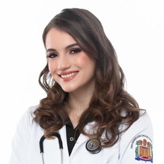 Dra. Laura Pazianoto de Vilhena