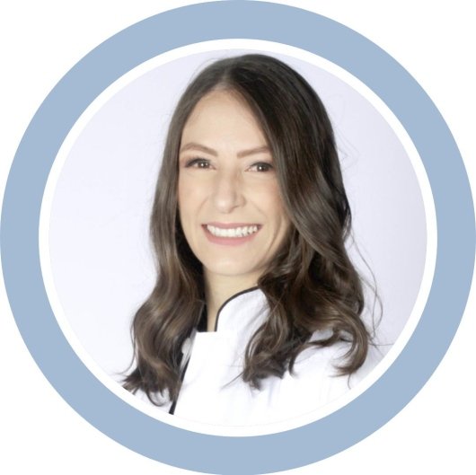 Dra. Mariana Pontes