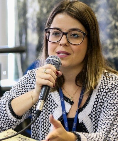Esther Maynart P. Mikowski