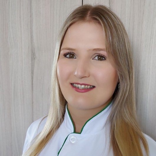 Dra. Taira Roscziniak