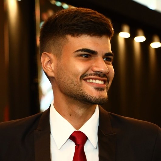 Dr. João Victor Almeida Santana