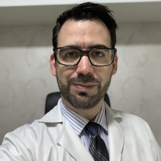 Dr. Kalley Santos Cavalcante
