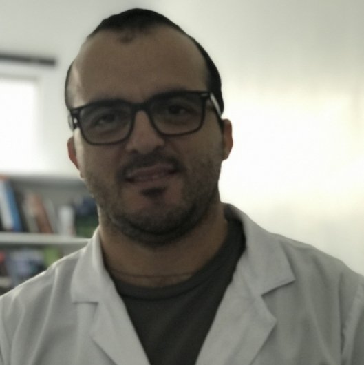 Dr. Eduardo Marum
