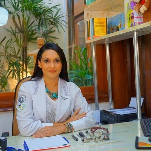 Prof. Elisabete Castelon Konkiewitz