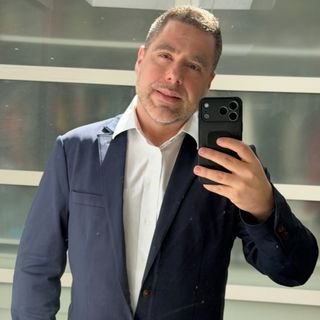 Dr. Thiago Dutra Vilar