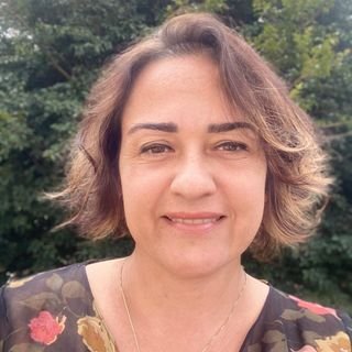 Prof. Gisele Suzigan