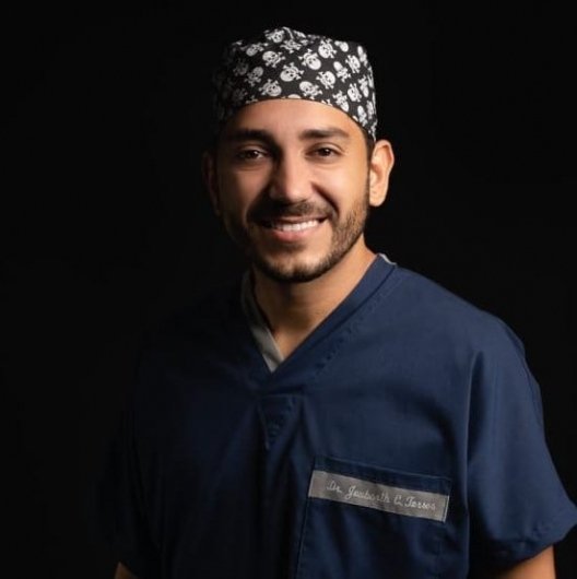 Dr. Jouberth Carvalho Torres
