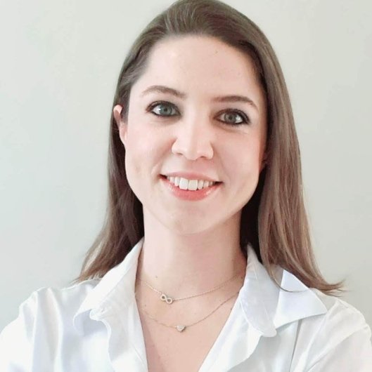 Dra. Priscila Moraes