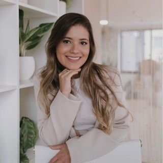 Dra. Tatiana Pelegrini