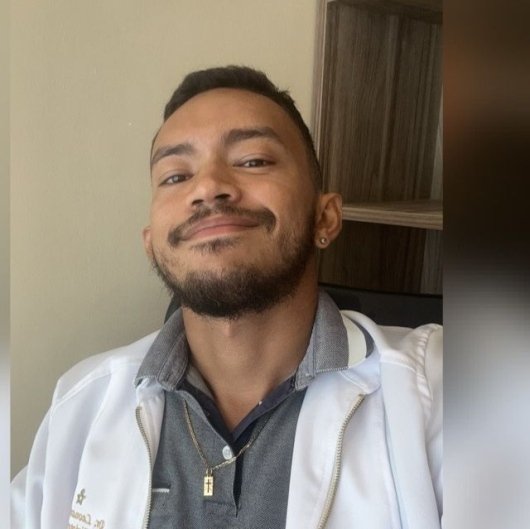 Dr. Leonardo Freitas
