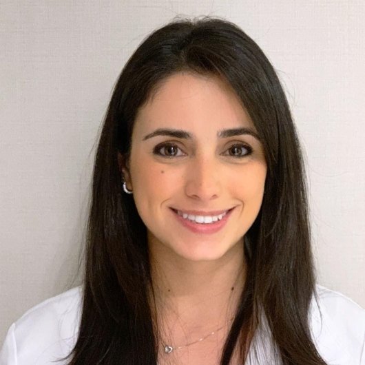 Dra. Priscila Pires