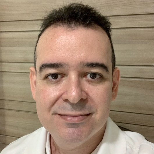 Dr. Adryano Gonçalves Marques
