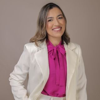 Dra. Ana Luiza Alexandrino Vieira Abreu