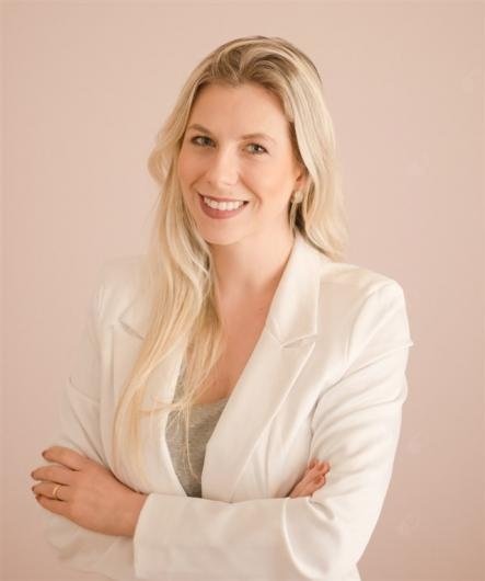 Dra. Samanta Schein