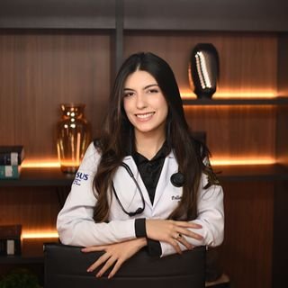 Dra. Polliana Peres Cruz Carvalho