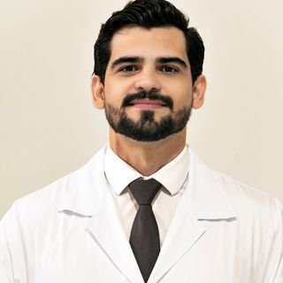 Dr. Fernando Vale