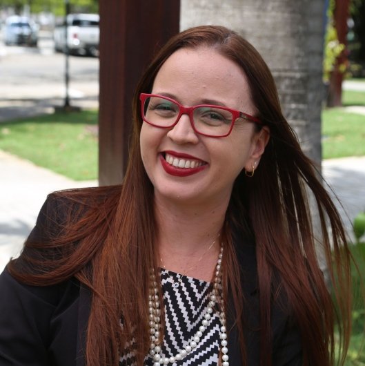 Dra. Danielle Barros