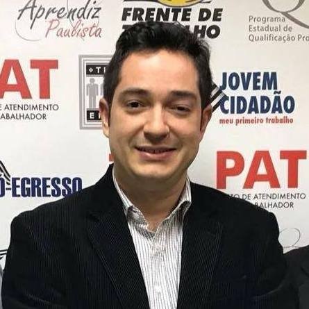Dr. Lucas Grandolfo
