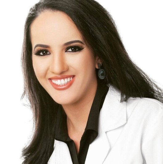 Dra. Renata Vasconcelos Falcão