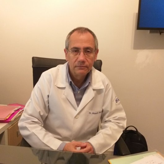 Dr. Alexandre Thomaz