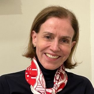 Dra. Monica Lumack