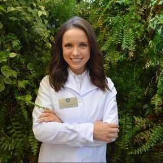Dra. Marina Izabela Machado Ribeiro