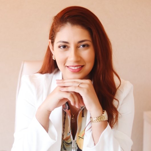 Dra. Gleicy Nunes